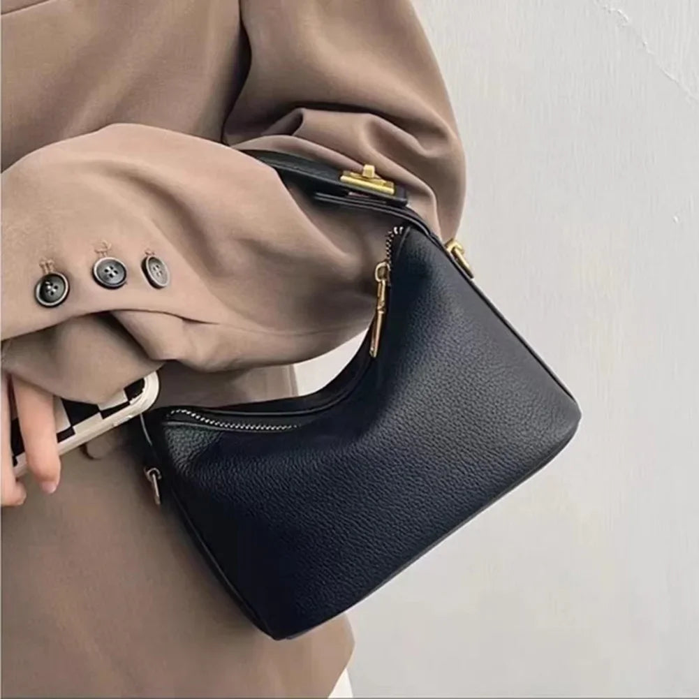 TrendTote Clutch