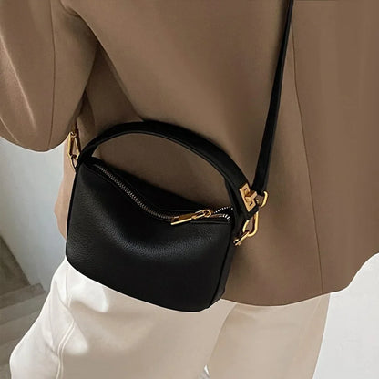 TrendTote Clutch
